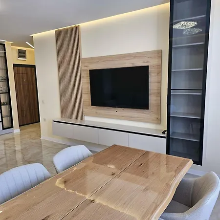 Apartment арена изгрев